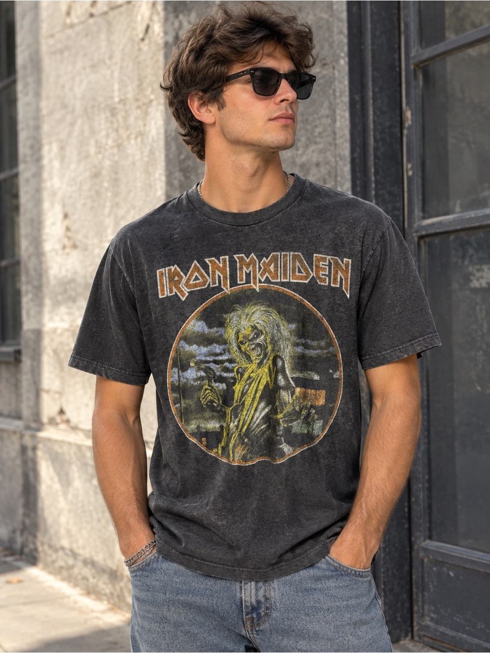 Iron maiden Graphic Tee - Washed Black retro Band Shirt 2018s size large